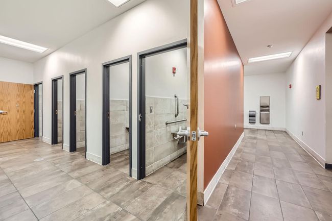 Restroom.jpg | Image 22