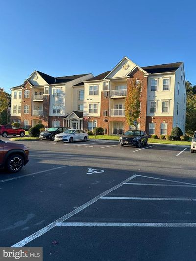 2001-3 - 2001 Whispering Ponds Court, Condo with 2 bedrooms, 2 bathrooms and null parking in SALISBURY MD | Image 1