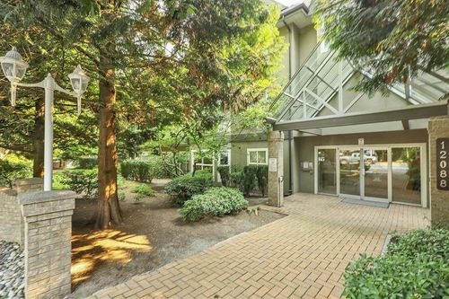 218-12088 66 Ave, Surrey, BC, V3W1Z9 | Card Image