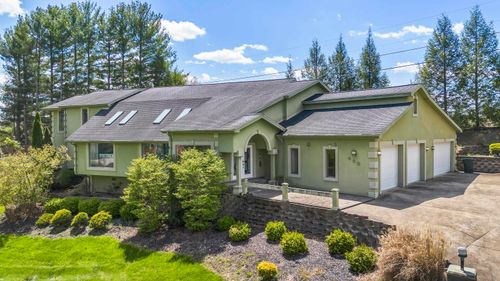 400 Bluebird Dr, Russell, KY, 41169-1570 | Card Image