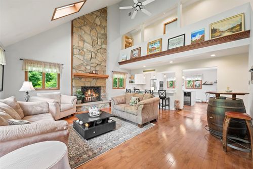 36 Ridgebury Hill Rd, Slate Hill, NY, 10973-4210 | Card Image