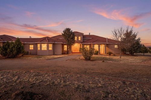 21 Odette Ct, Edgewood, NM, 87015-9615 | Card Image