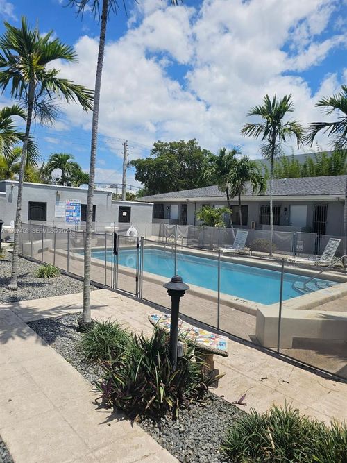 14-3475 Sw 1st Ave, Miami, FL, 33145-3967 | Card Image