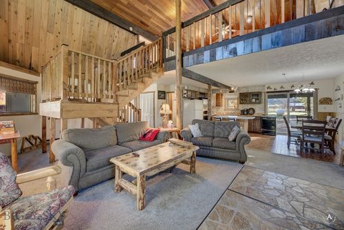 7 Meadow Ln, Cascade, MT, 59421-8221 | Card Image