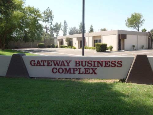4980 E University Avenue, Fresno, CA, 93727 | Card Image