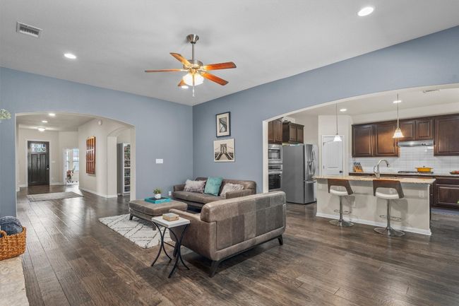 2520 Weeping Beech Ln, House other with 4 bedrooms, 3 bathrooms and 5 parking in Pflugerville TX | Image 7