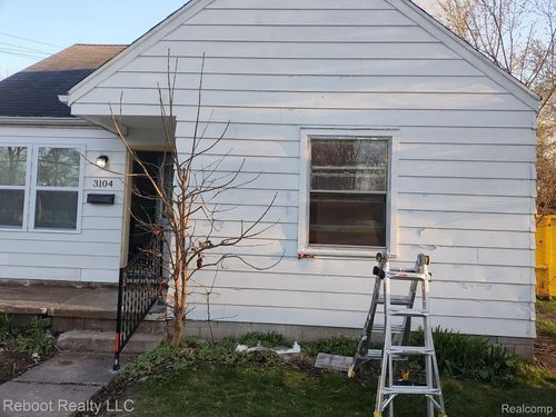 3104 Roberts St, Saginaw, MI, 48601-3162 | Card Image