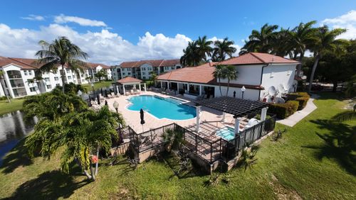 615-615 Villa Cir, Boynton Beach, FL, 33435-8913 | Card Image