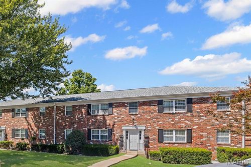 apt-a-3137 Roger Williams Dr, Bridgeton, MO, 63044-3165 | Card Image