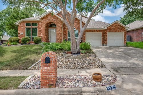 2925 Custer Dr, Corinth, TX, 76210-2289 | Card Image