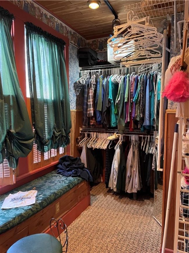 Walk-in cedar closet in master bedroom (was previously the 4th bedroom) | Image 11