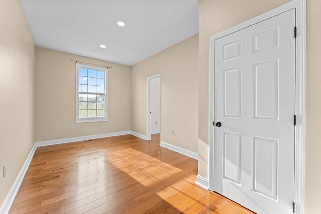 Office w/Closet | Image 23