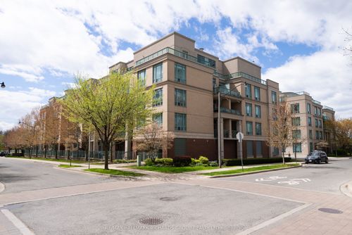 405-9 Boardwalk Dr, Toronto, ON, M4L6T1 | Card Image