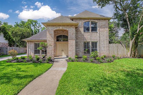 11651 Trailmont Dr, Houston, TX, 77077-6324 | Card Image
