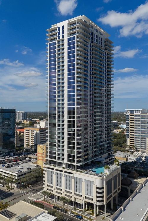 2402-275 1st Ave S, ST PETERSBURG, FL, 33701-4811 | Card Image