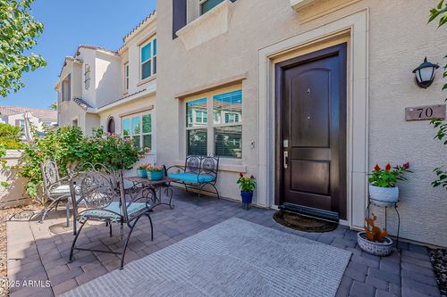 70-4077 S Sabrina Dr, Chandler, AZ, 85248-6196 | Card Image