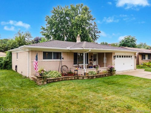 8502 Leslie Drive, Sterling Heights, MI, 48314 | Card Image