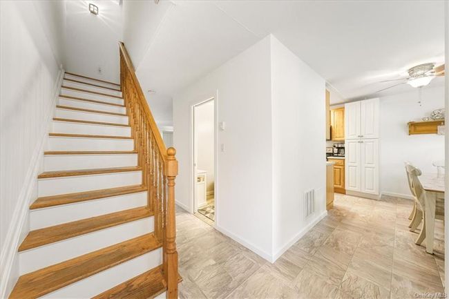 27 Roundtree Court, Townhouse with 3 bedrooms, 1 bathrooms and null parking in Beacon NY | Image 8