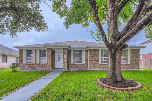 1016 Thackeray Ln, Pflugerville, TX, 78660-1807 | Card Image