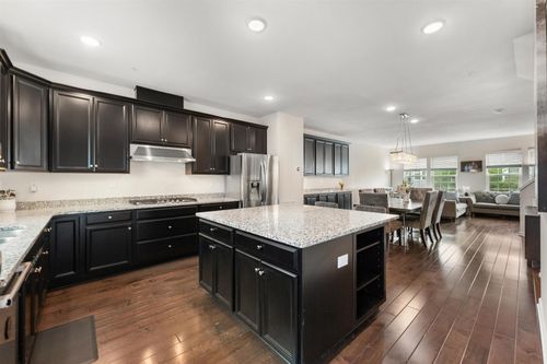 12 Marshall Ln, Wood Ridge, NJ, 07075-2521 | Card Image