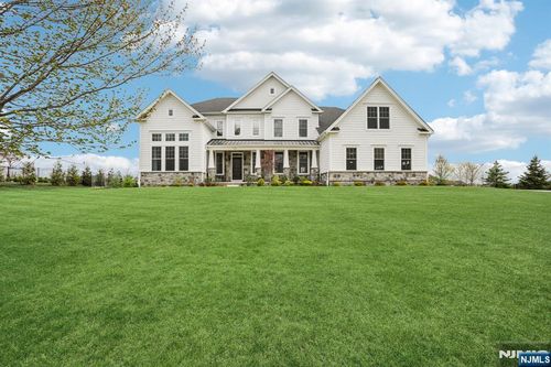 281 E Crescent Ave, Mahwah, NJ, 07430-1569 | Card Image