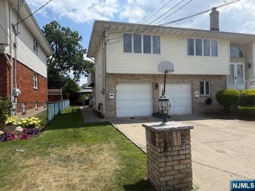 268 Orchard St, Elmwood Park, NJ, 07407-2701 | Card Image