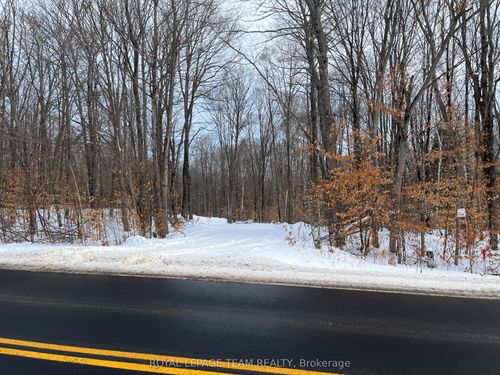 01 Siberia Rd, Barry's Bay, ON, K0J1B0 | Card Image