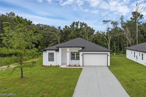 205 Australian Dr, ROTONDA WEST, FL, 33947-4801 | Card Image