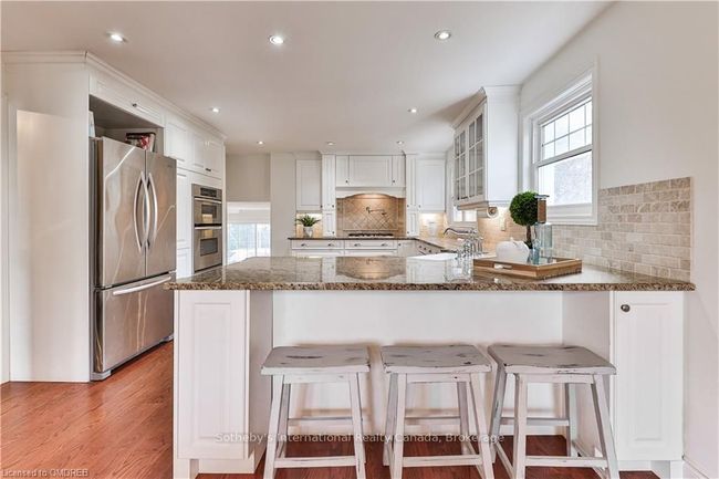 2230 All Saints Cres, House other with 4 bedrooms, 3 bathrooms and 4 parking in Oakville ON | Image 20