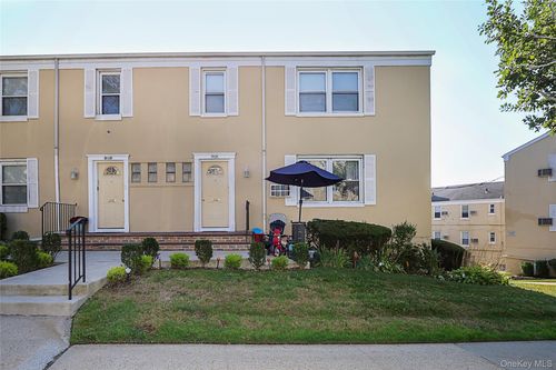191a-71 252nd St, Bellerose, NY, 11426-2731 | Card Image