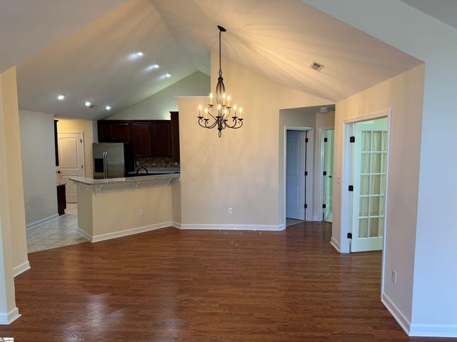 176 Grinders Cir, Condo with 2 bedrooms, 2 bathrooms and 2 parking in Greer SC | Image 6