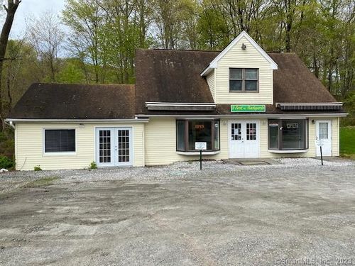 391 Main St, Monroe, CT, 06468-1181 | Card Image