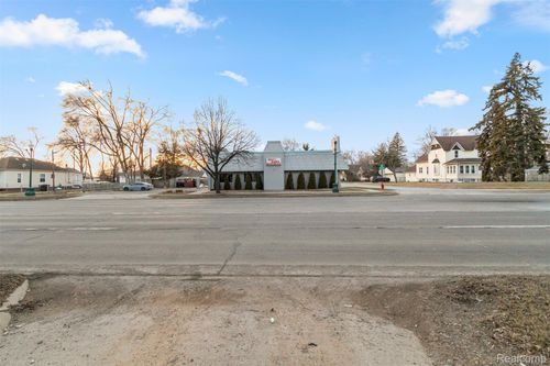 5006 S Wayne Rd, Wayne, MI, 48184-2313 | Card Image