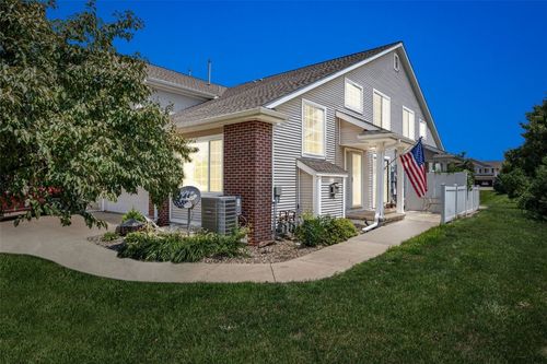 1167 74th St Ne, Cedar Rapids, IA, 52402-7298 | Card Image