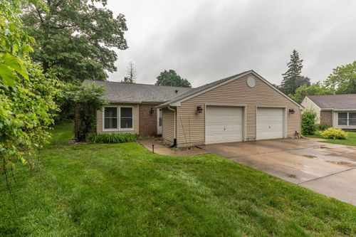 374 Detroit St, Saline, MI, 48176-1215 | Card Image