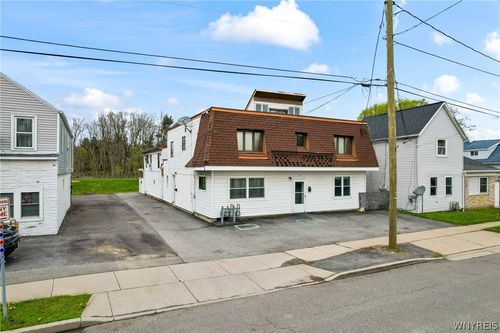71 Saint John St, Lancaster, NY, 14086-2053 | Card Image