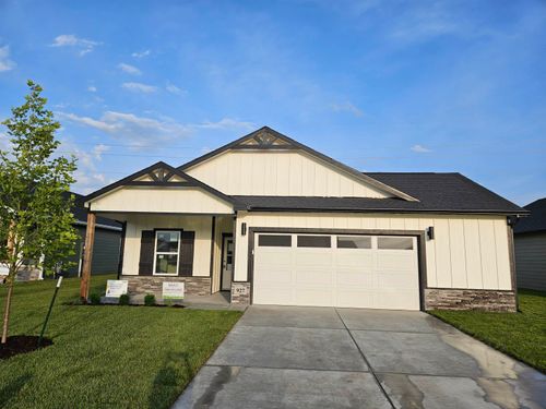 927 N Forestview St, Wichita, KS, 67235 | Card Image