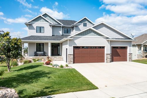 4000 High Creek Rd, Bismarck, ND, 58503-0279 | Card Image