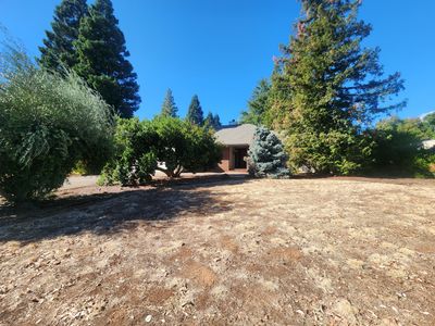 4790 Alta Saga Drive, House other with 2 bedrooms, 2 bathrooms and null parking in Redding CA | Image 2