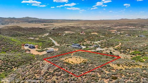 975 Kerasi Ct, Dewey-Humboldt, AZ, 86327 | Card Image