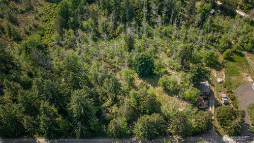 908 E Madrona Blvd Nw, Lakebay, WA, 98349-8240 | Card Image