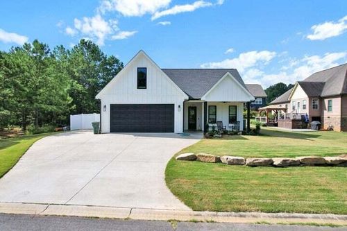 44 E Madison St, CHATSWORTH, GA, 30705-3235 | Card Image