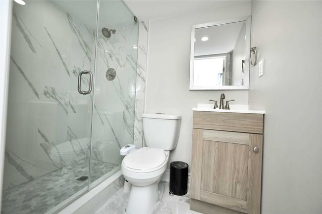 3231 Sharp Rd, House attached with 3 bedrooms, 4 bathrooms and 2 parking in Burlington ON | Image 36
