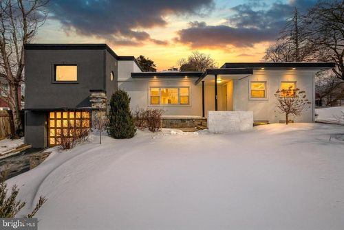 51 N Main St, York New Salem, PA, 17371-2004 | Card Image