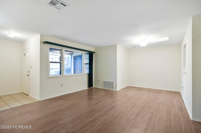 318 Crawford St, Condo with 2 bedrooms, 1 bathrooms and 27 parking in Eatontown NJ | Image 6