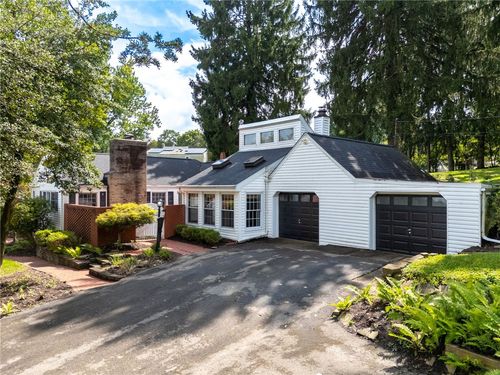 8284 Peebles Rd, Pittsburgh, PA, 15237-5714 | Card Image