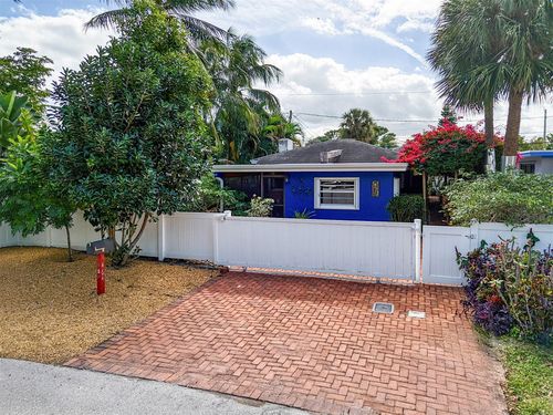 1464 Ne 24th Ct, Wilton Manors, FL, 33305-1318 | Card Image