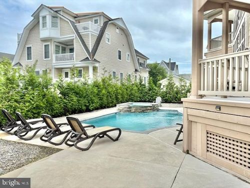 7463 Ocean Dr, Avalon, NJ, 08202-1041 | Card Image
