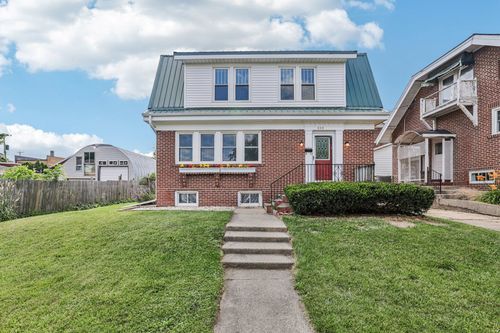 809 18th Avenue, Monroe, WI, 53566 | Card Image