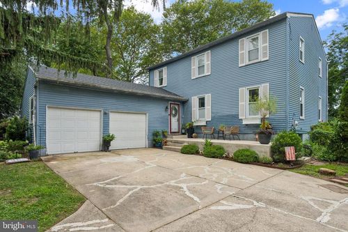 2112 Magnolia Ct, Cinnaminson, NJ, 08077-3461 | Card Image